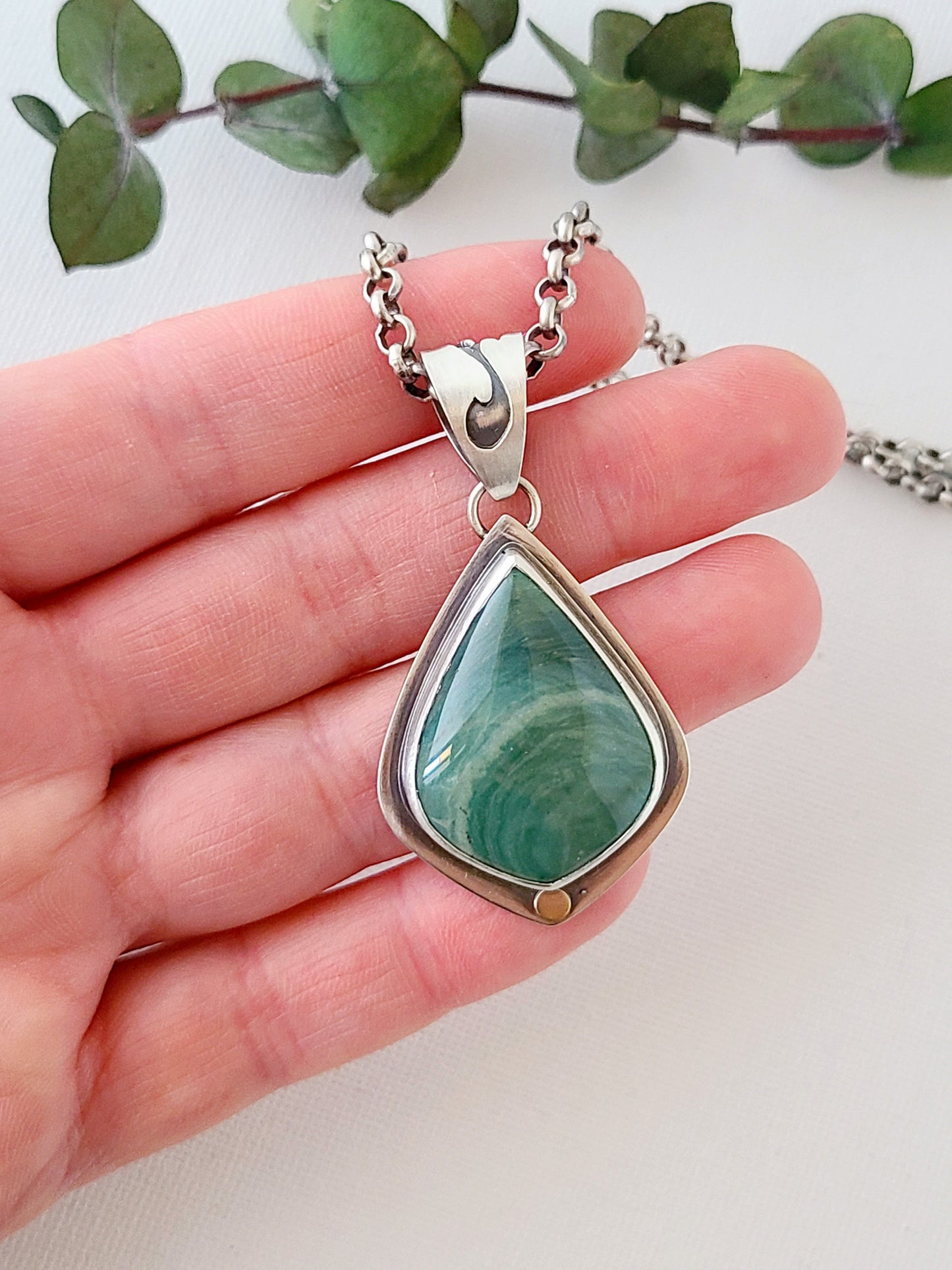 Raindrop Pendant with Larsonite-SS/14k