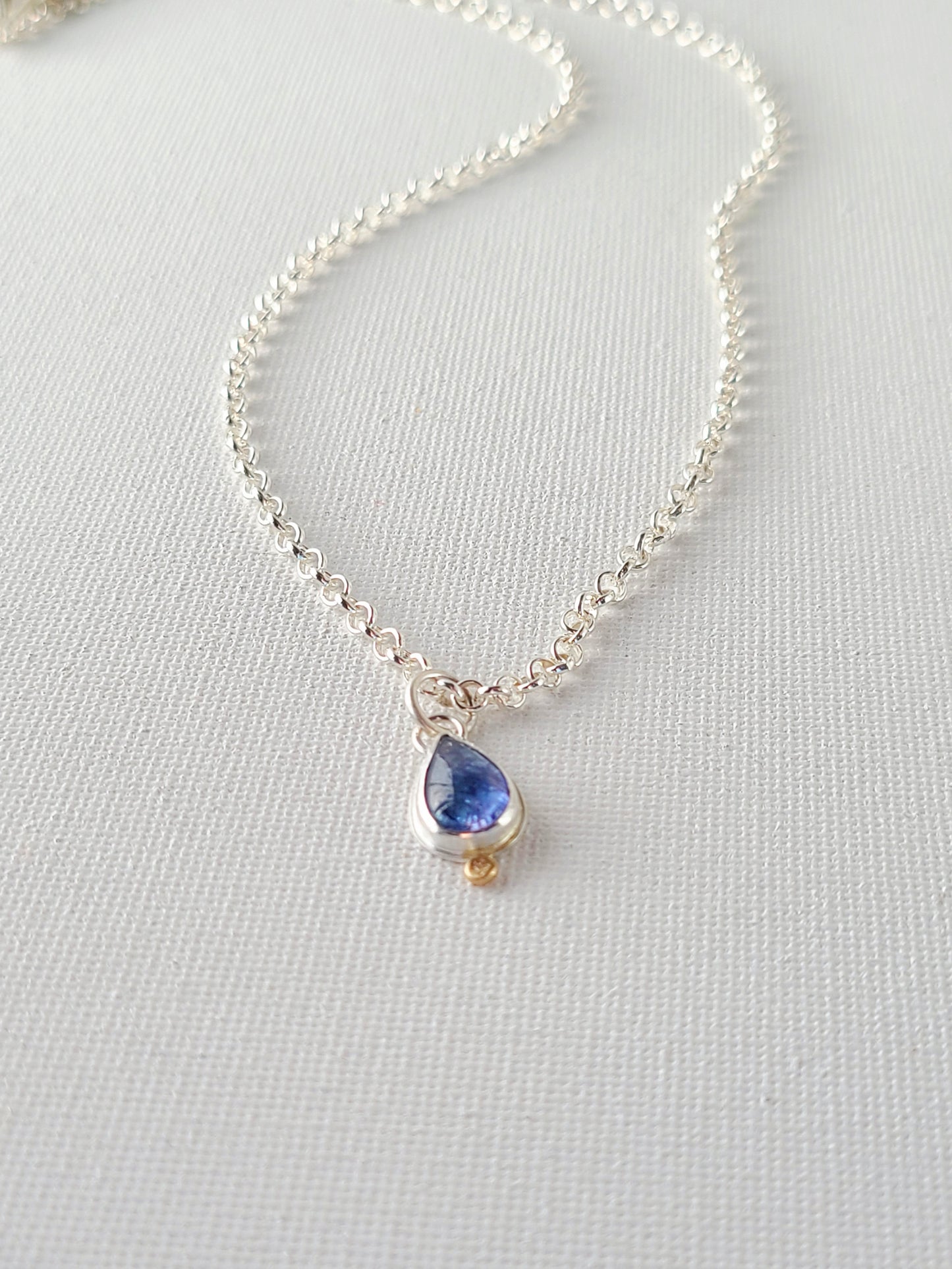 Tanzanite teardop necklace-ss/14k