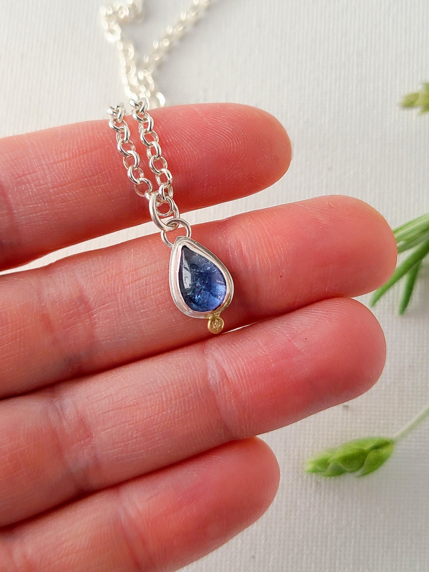 Tanzanite teardop necklace-ss/14k