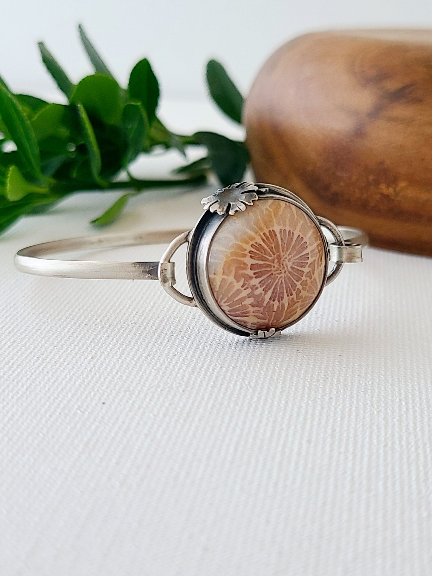 Wild Garden Coral Tension Bracelet