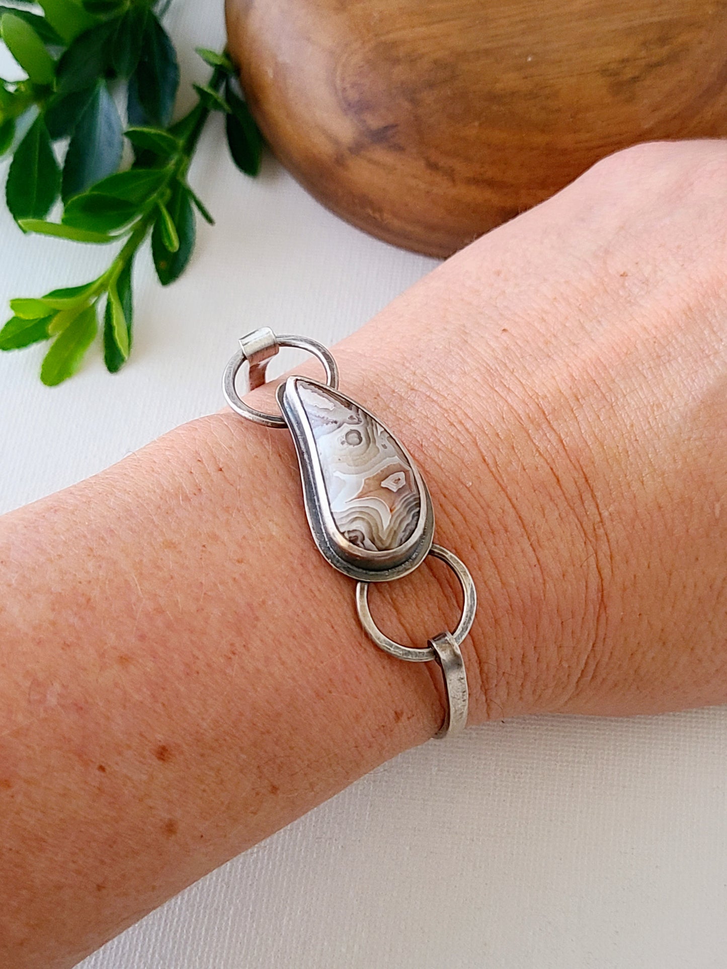 Laguna Lace Agate and Sterling silver tension bracelet-talon shape