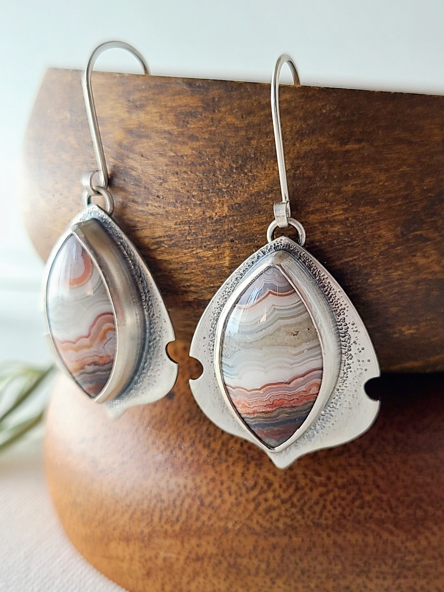 Setosa Earrings-Laguna Lace Agate