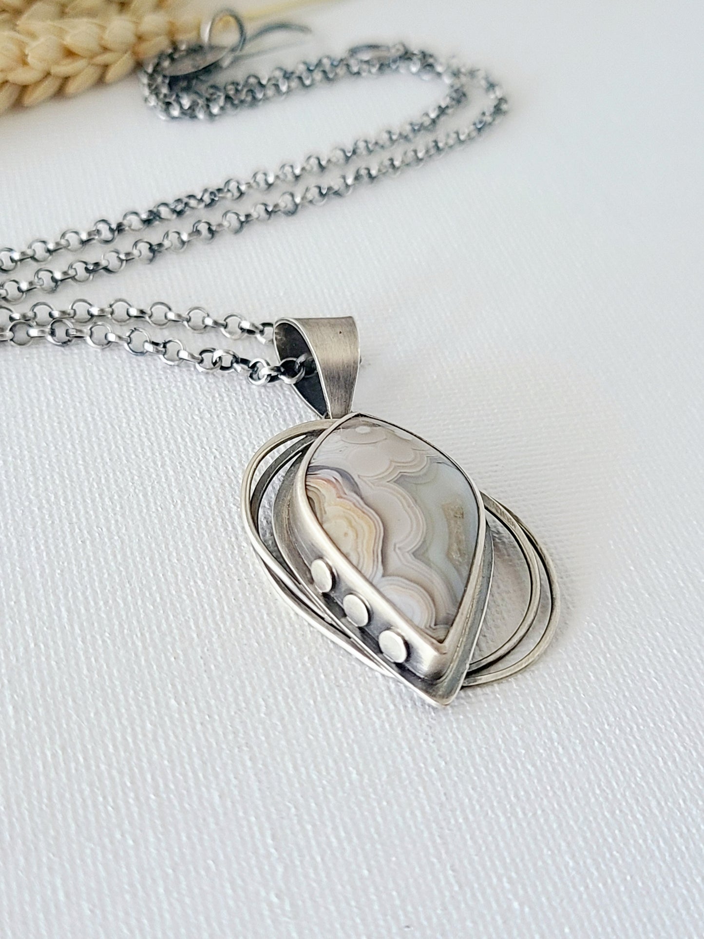 Skipping Stones Pendant: Gray & Rose Laguna Lace Agate