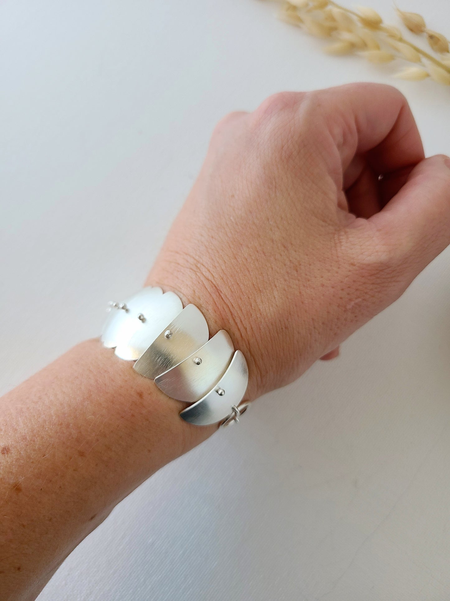Cascade Chain Bracelet in Silver-11 Link