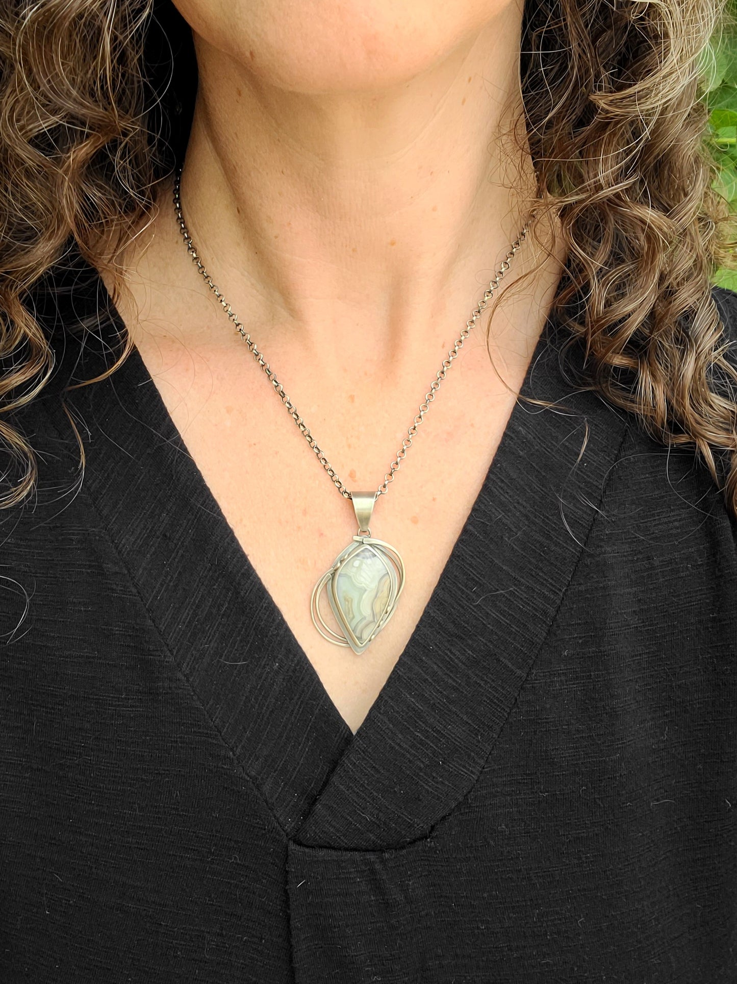 Skipping Stones Pendant: Gray & Rose Laguna Lace Agate