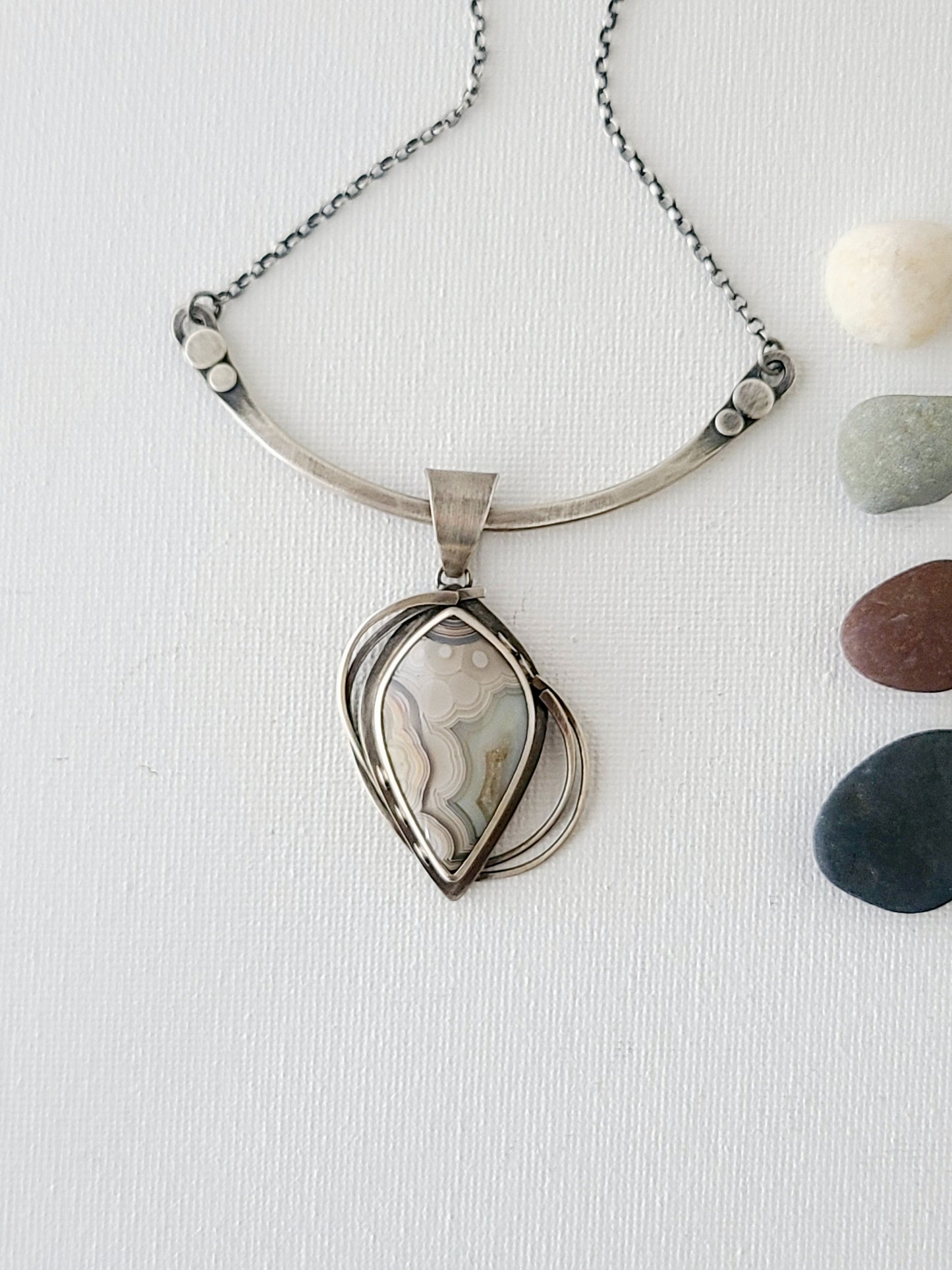 Skipping Stones Pendant: Gray & Rose Laguna Lace Agate