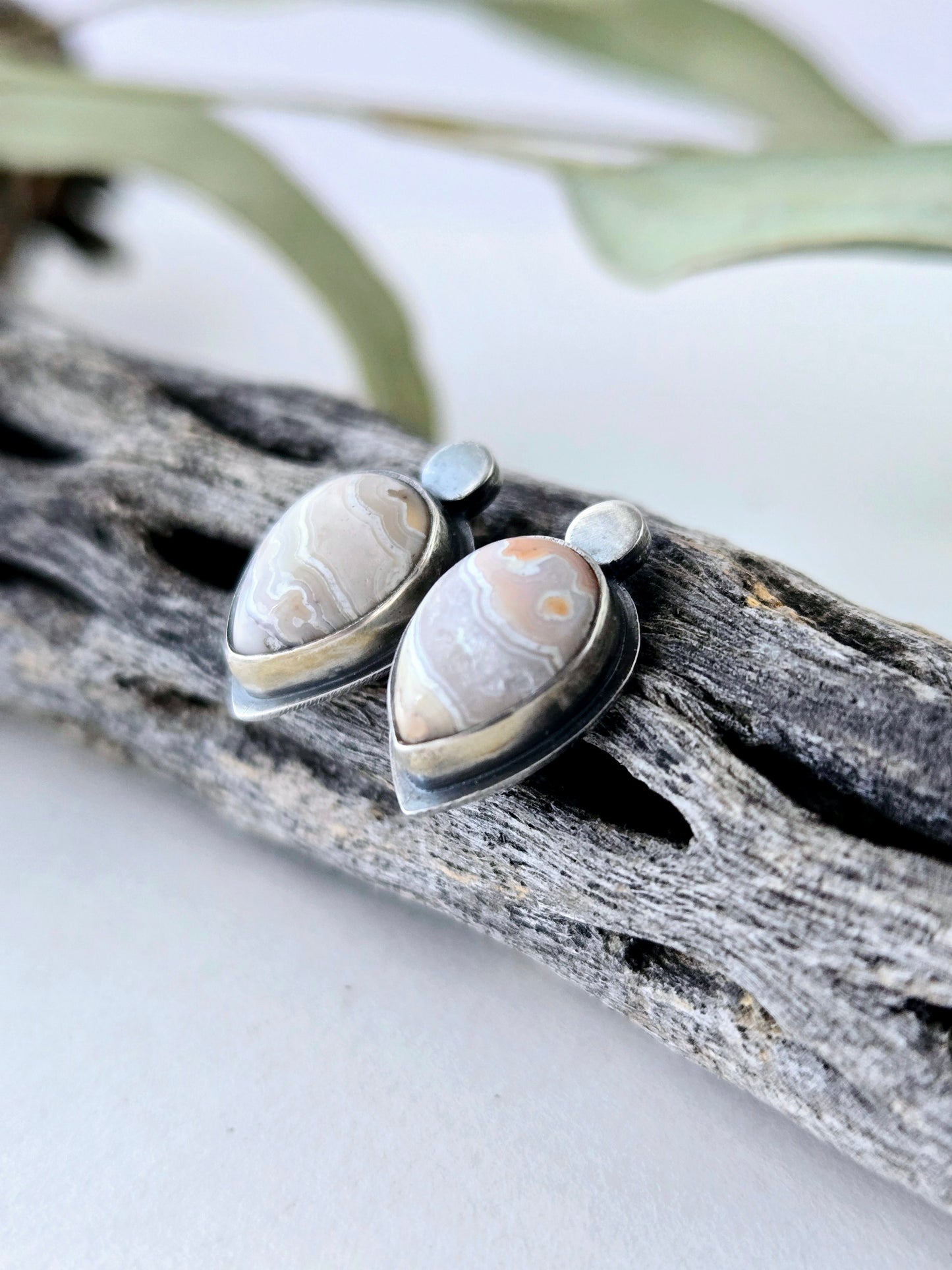 Skipping Stones stud earrings with Crazy Lace Agate