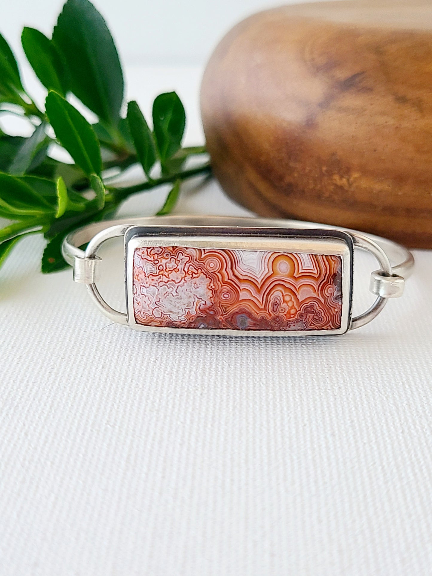 Laguna Lace Agate and sterling silver Tension bracelet