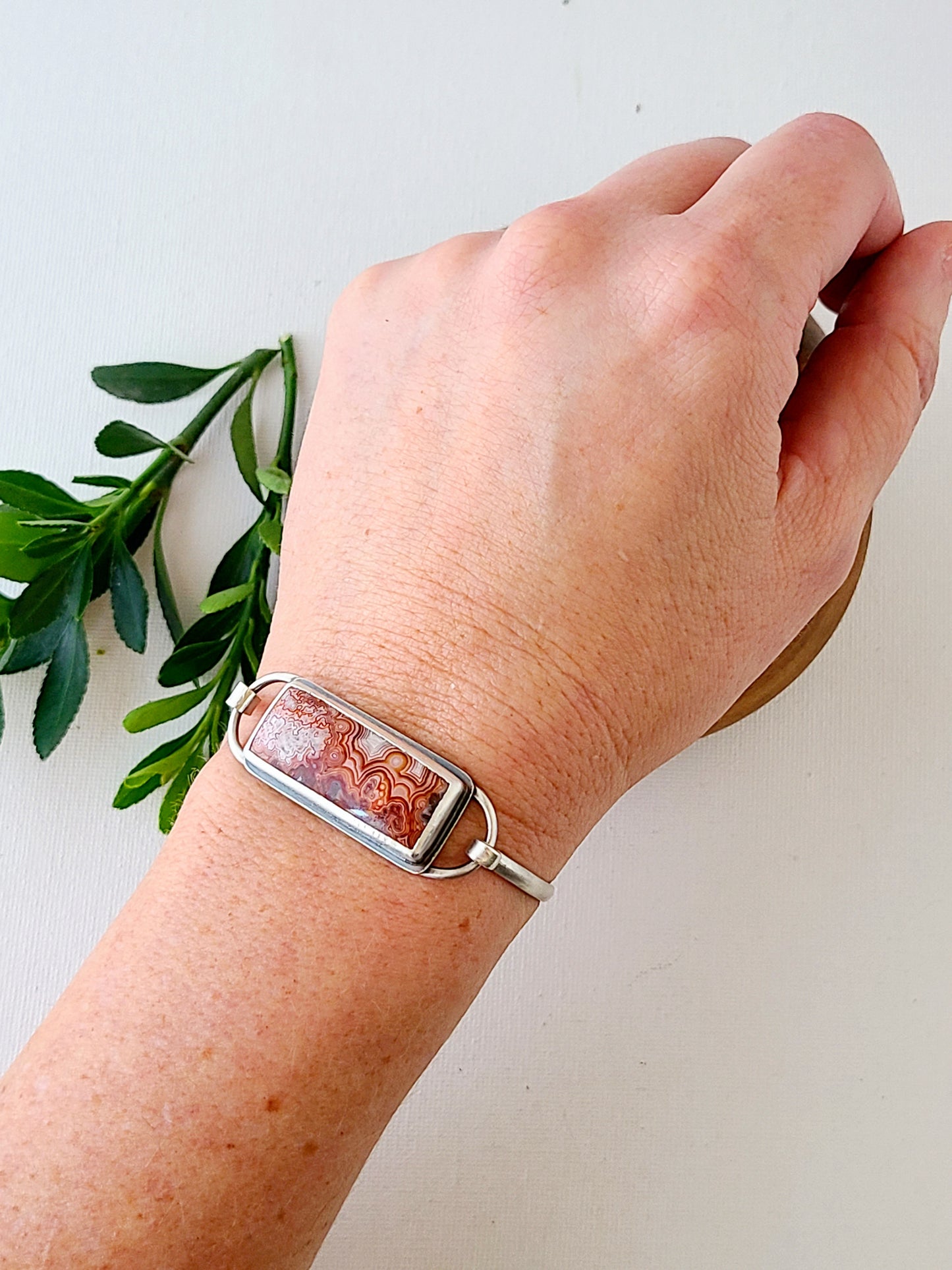 Laguna Lace Agate and sterling silver Tension bracelet