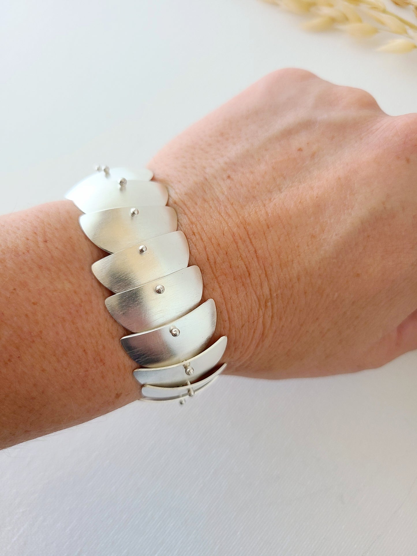 Cascade Chain Bracelet in Silver-11 Link
