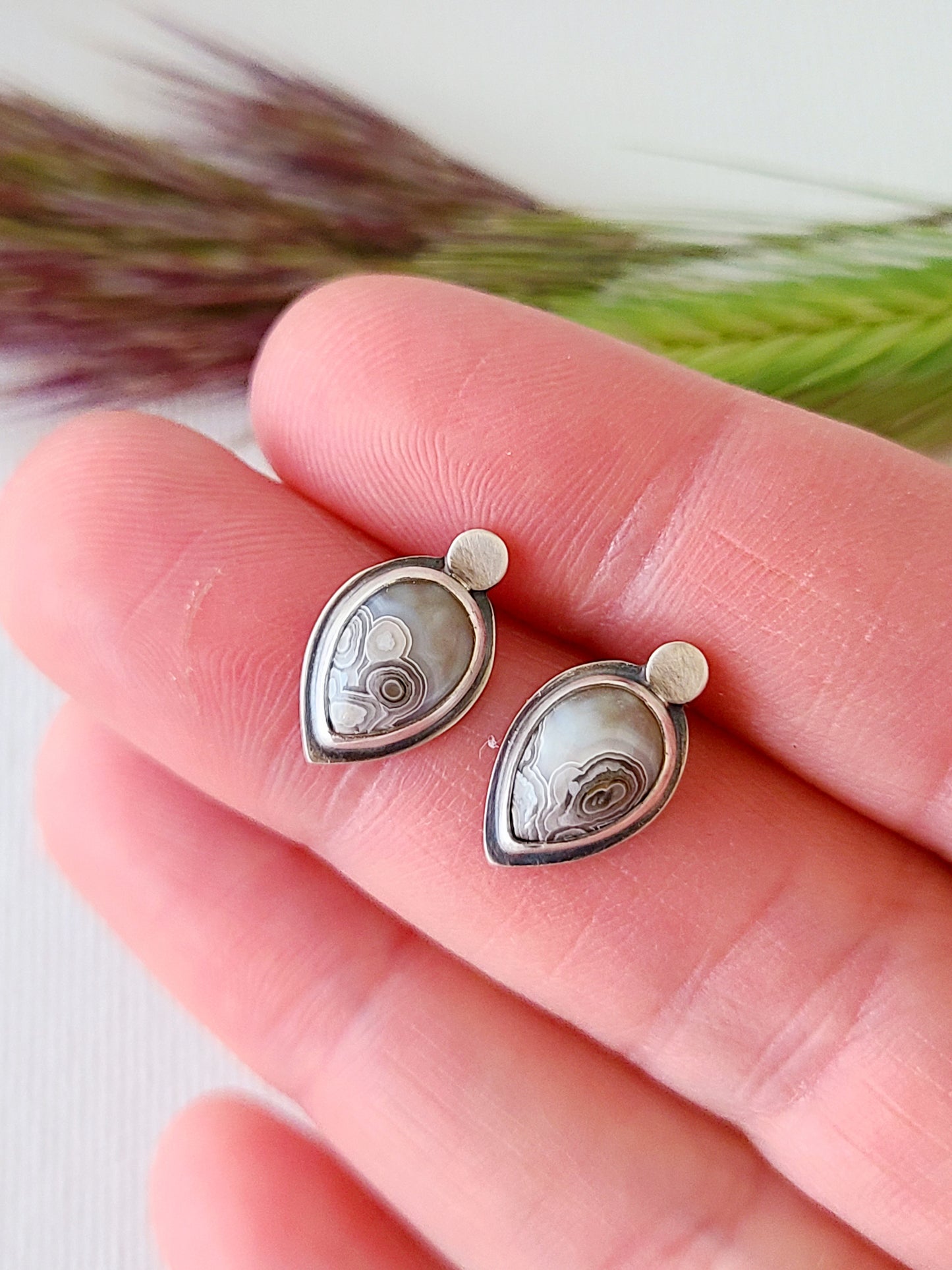Skipping Stones stud earrings with Crazy Lace Agate