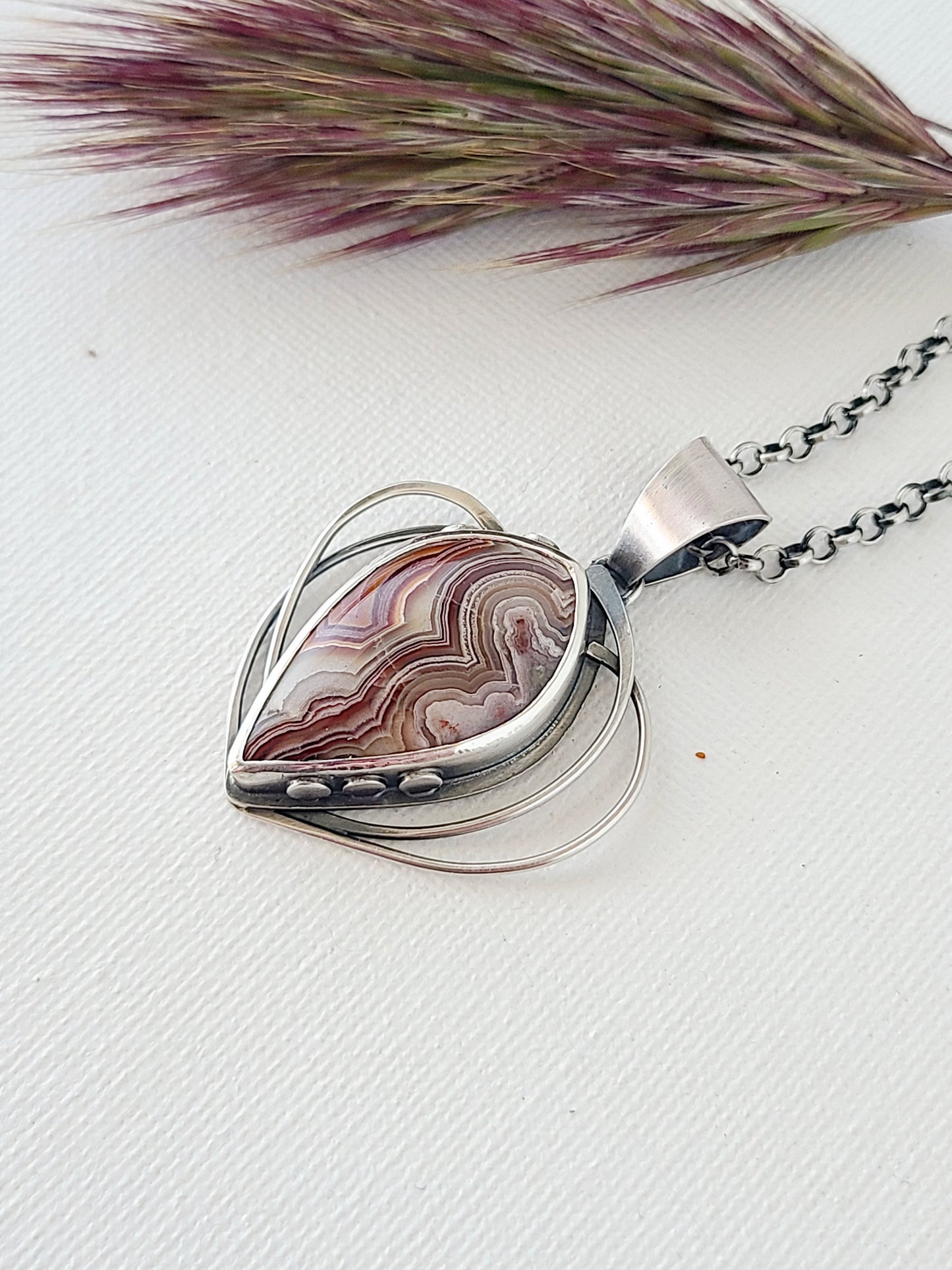 Skipping Stones Pendant: Dusky Rose and Orange Laguna Lace Agate