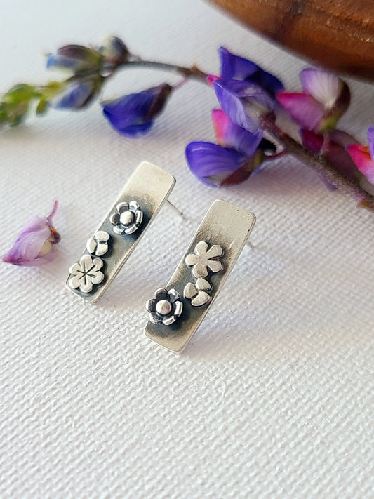 Blossom studs-long rectangles