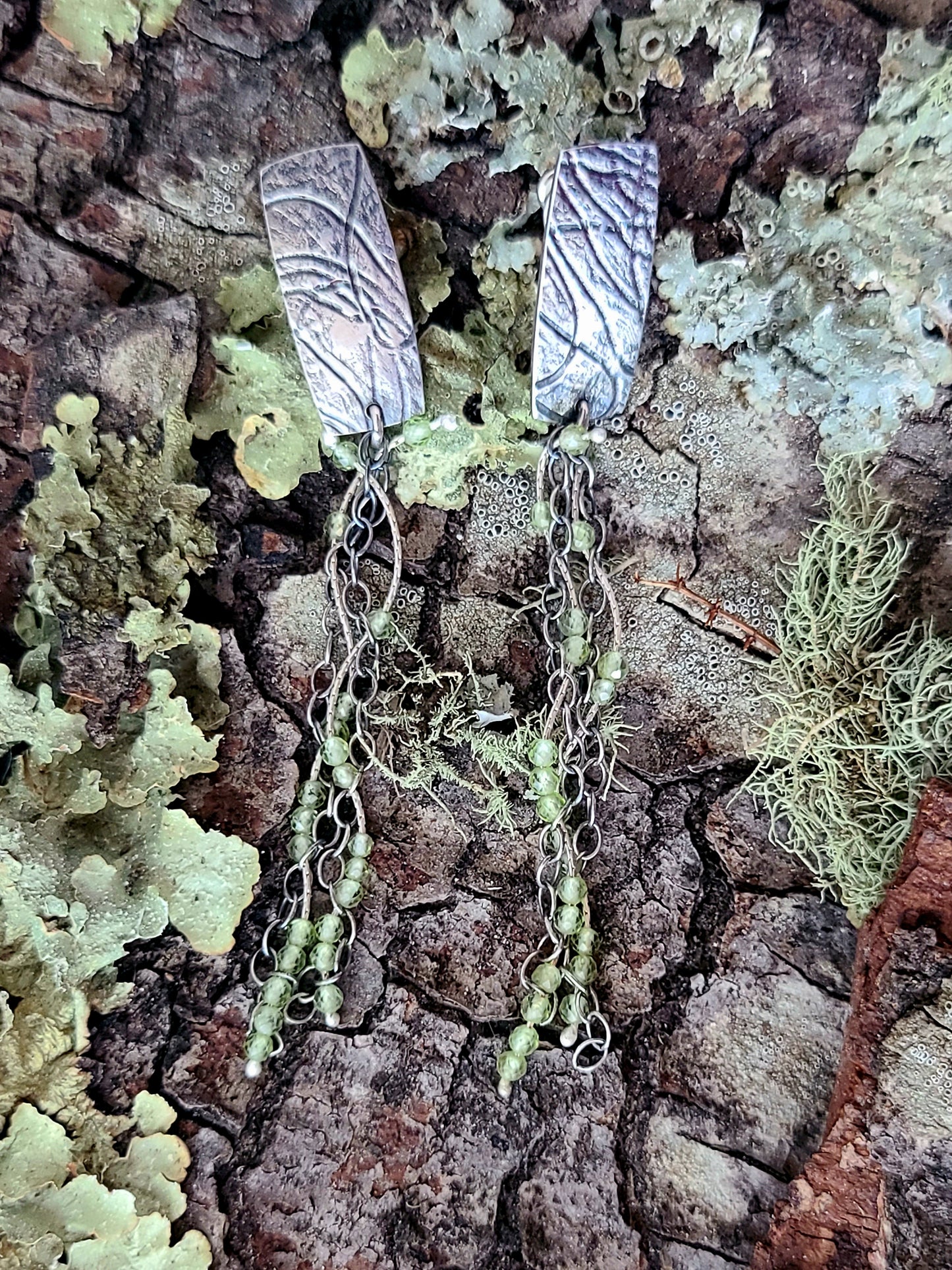 Epiphyte Studs with Peridot: Textured Rectangles