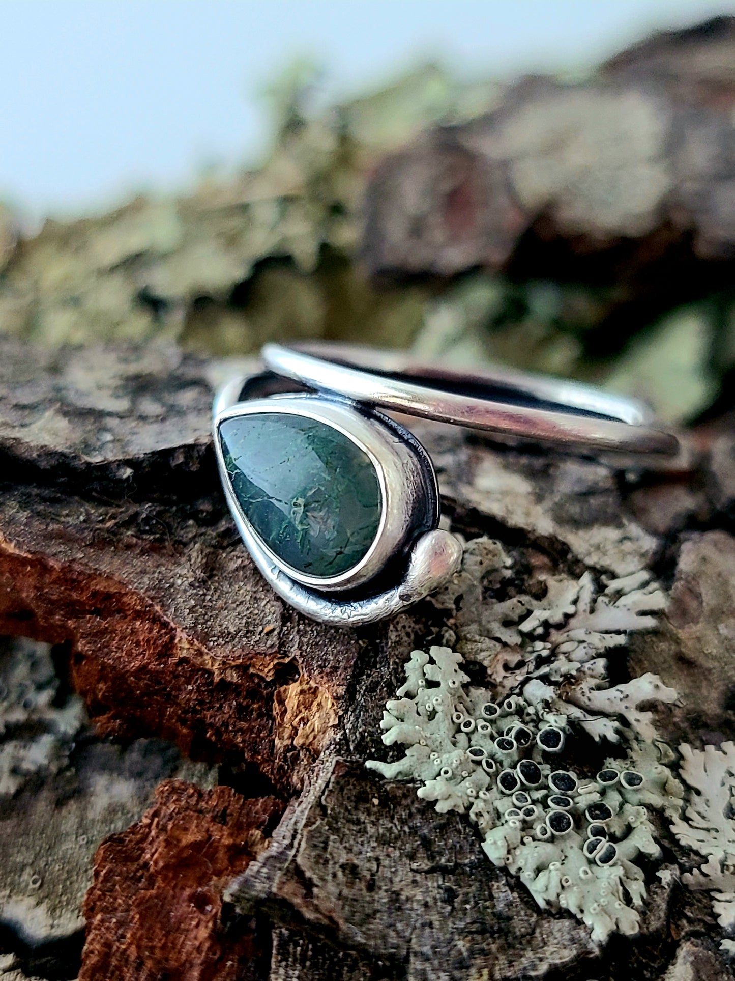 Tendril ring #4: Teardrop Moss Agate-size 8 US