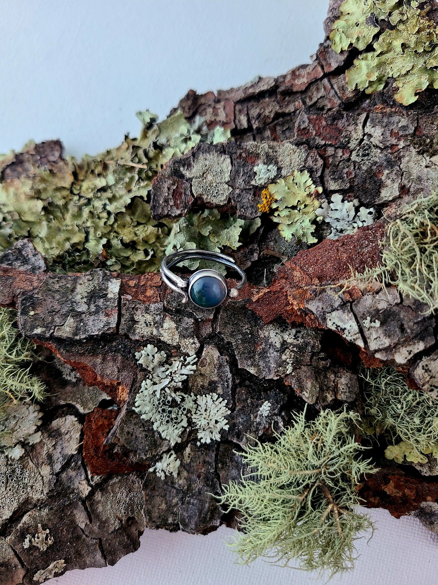 Tendril ring #2: Moss Agate-size 8.5 US