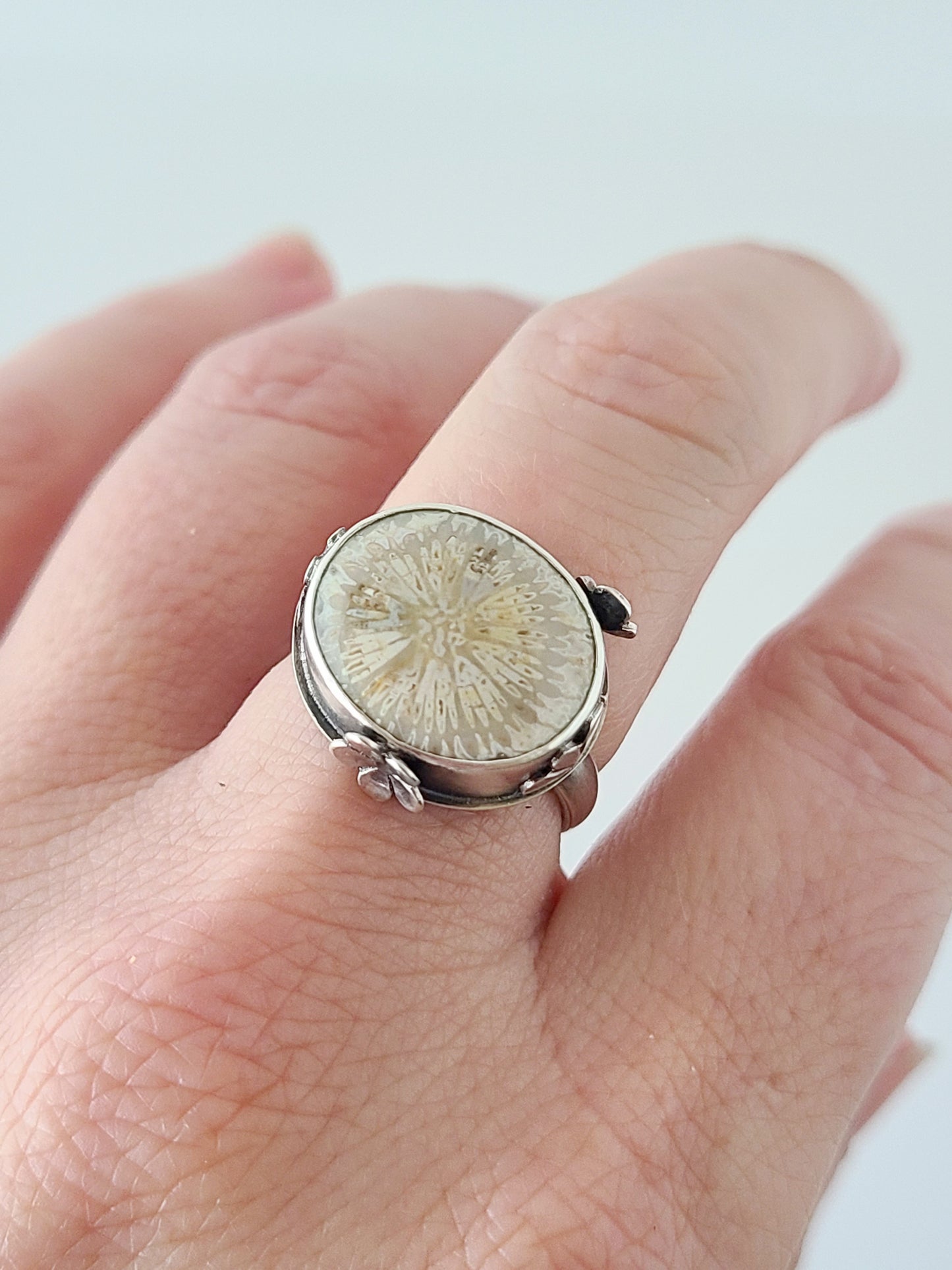 Bouquet ring #15: Oval Fossilized Coral-size 7.5 US