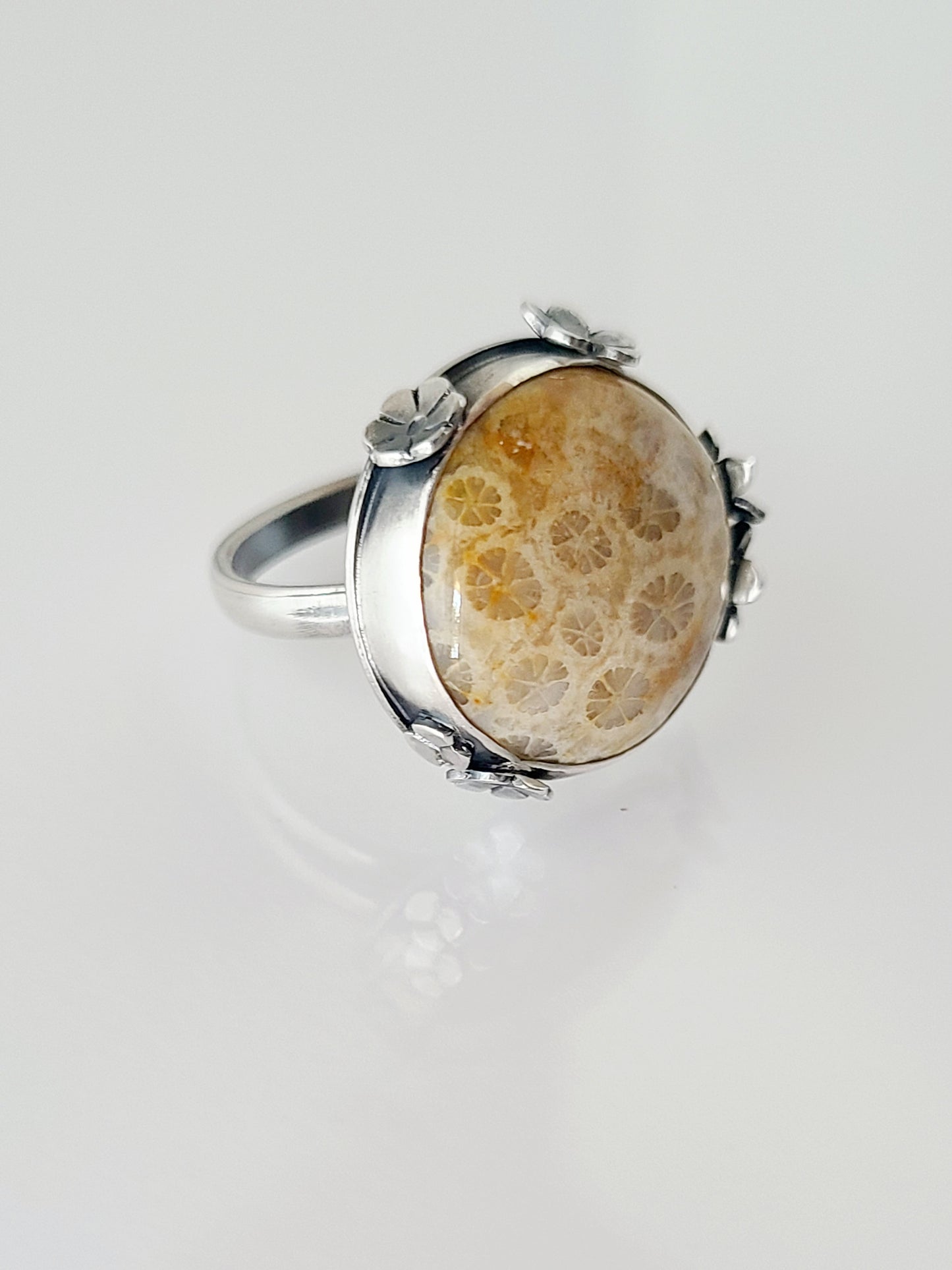 Bouquet ring #17: Round Fossilized Coral-size 8.75 US