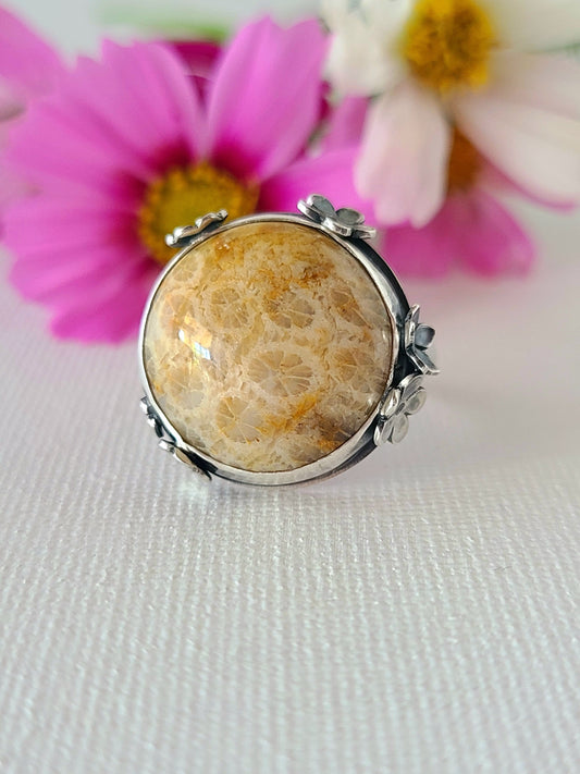 Bouquet ring #17: Round Fossilized Coral-size 8.75 US