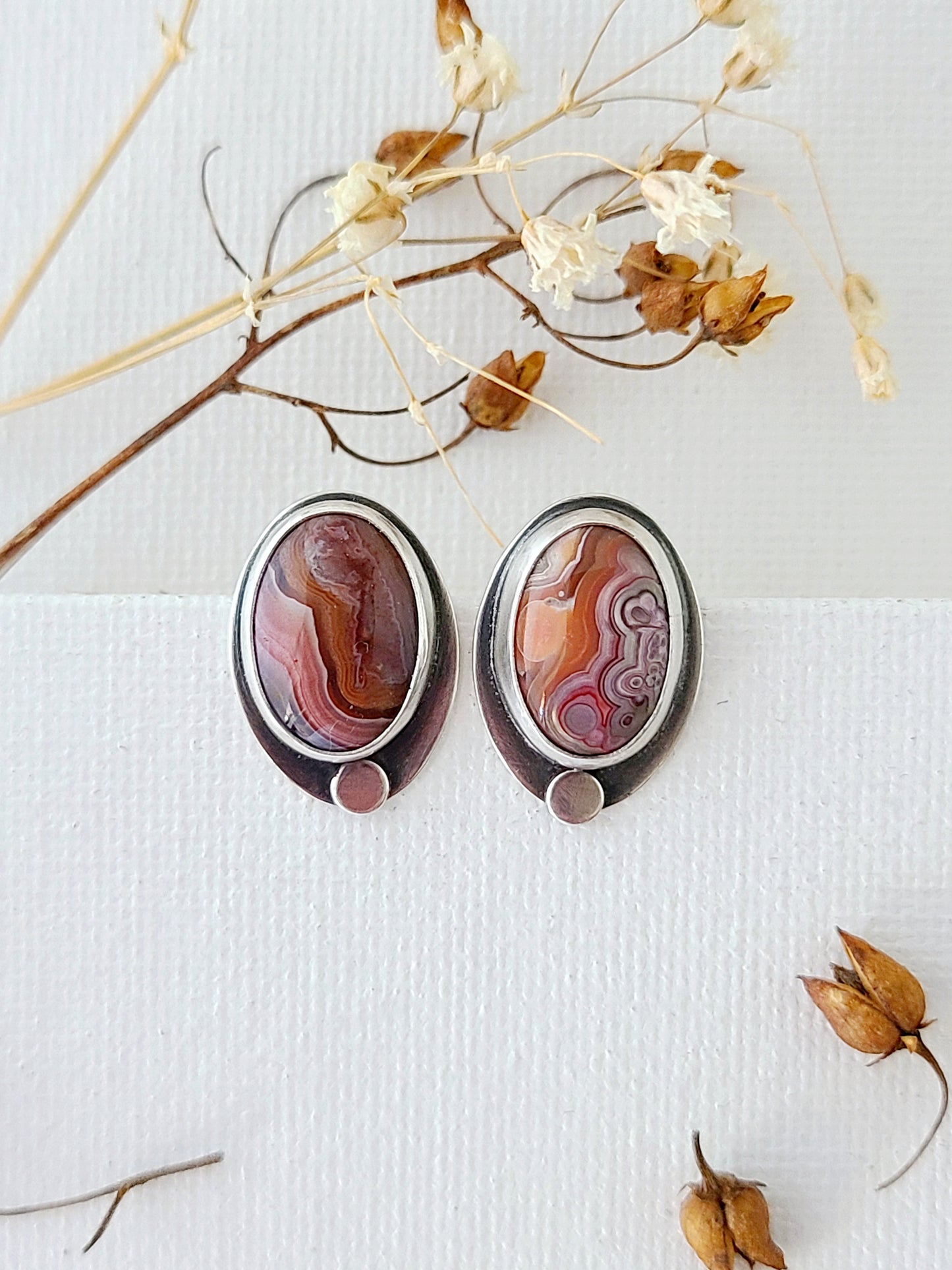 Skipping Stones Oval Agate Studs-Lavender & Orange