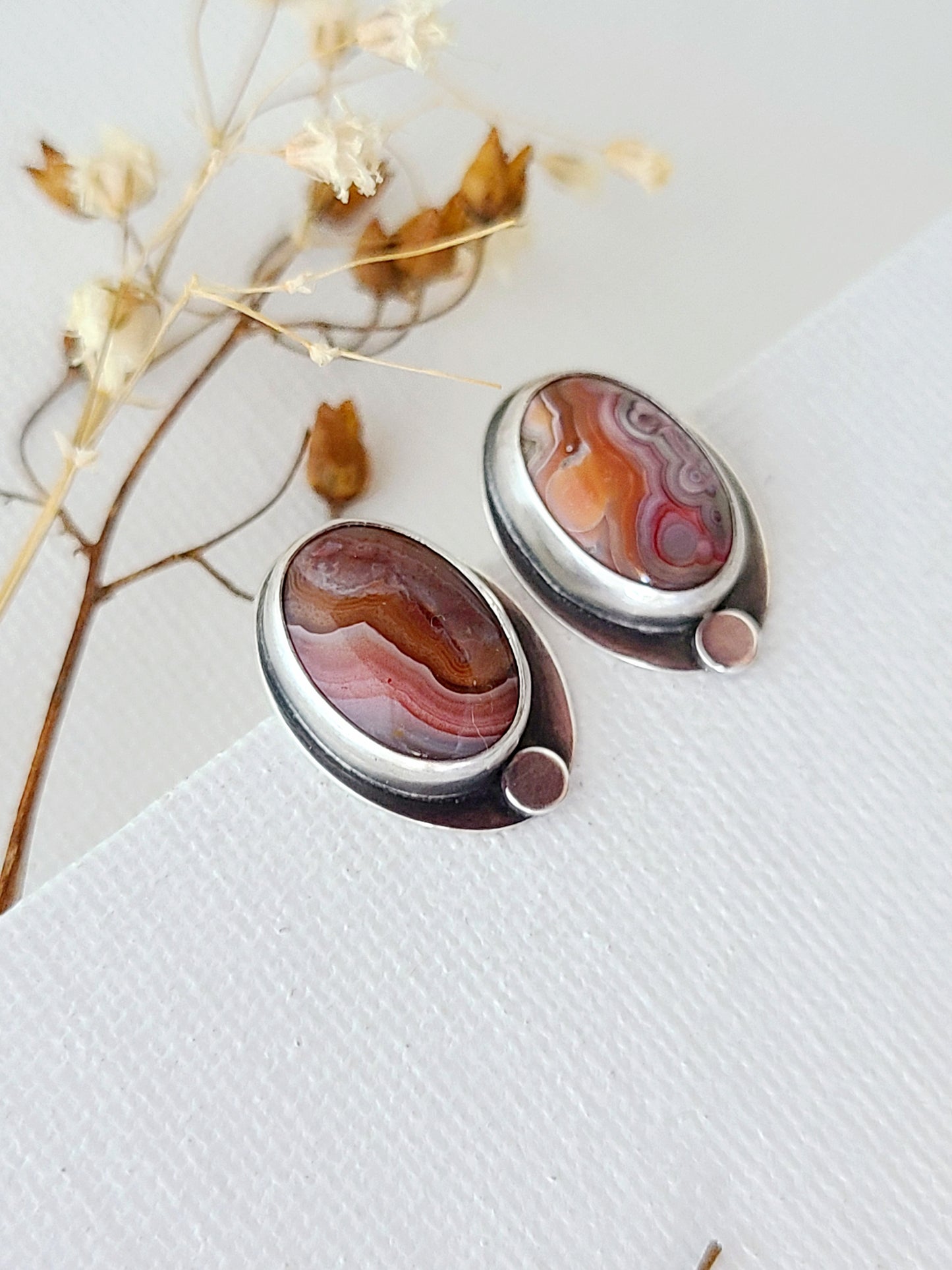 Skipping Stones Oval Agate Studs-Lavender & Orange