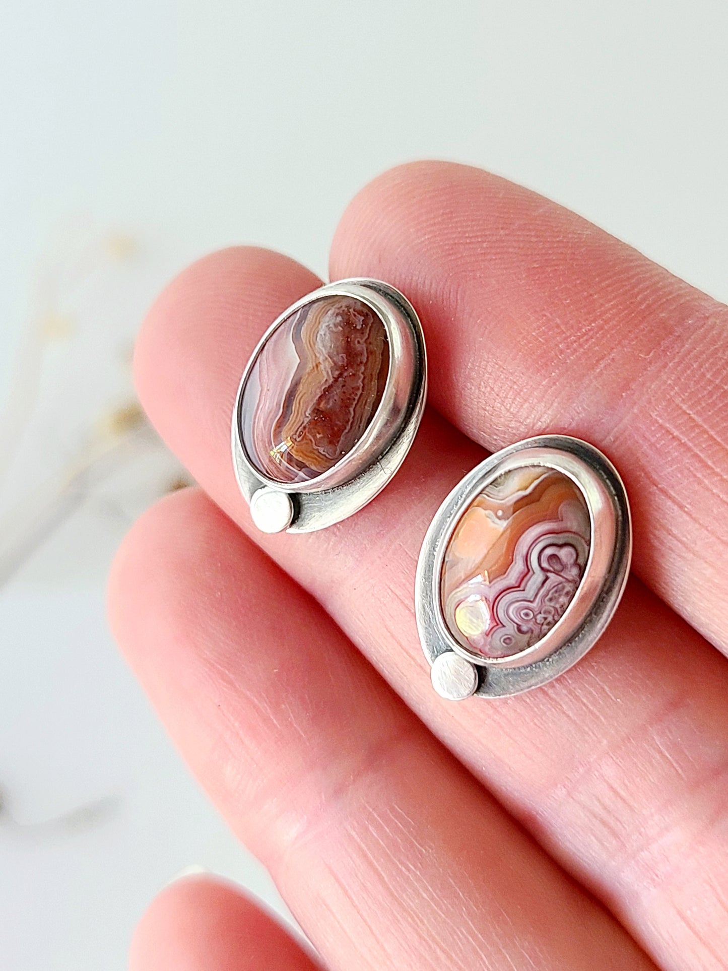 Skipping Stones Oval Agate Studs-Lavender & Orange