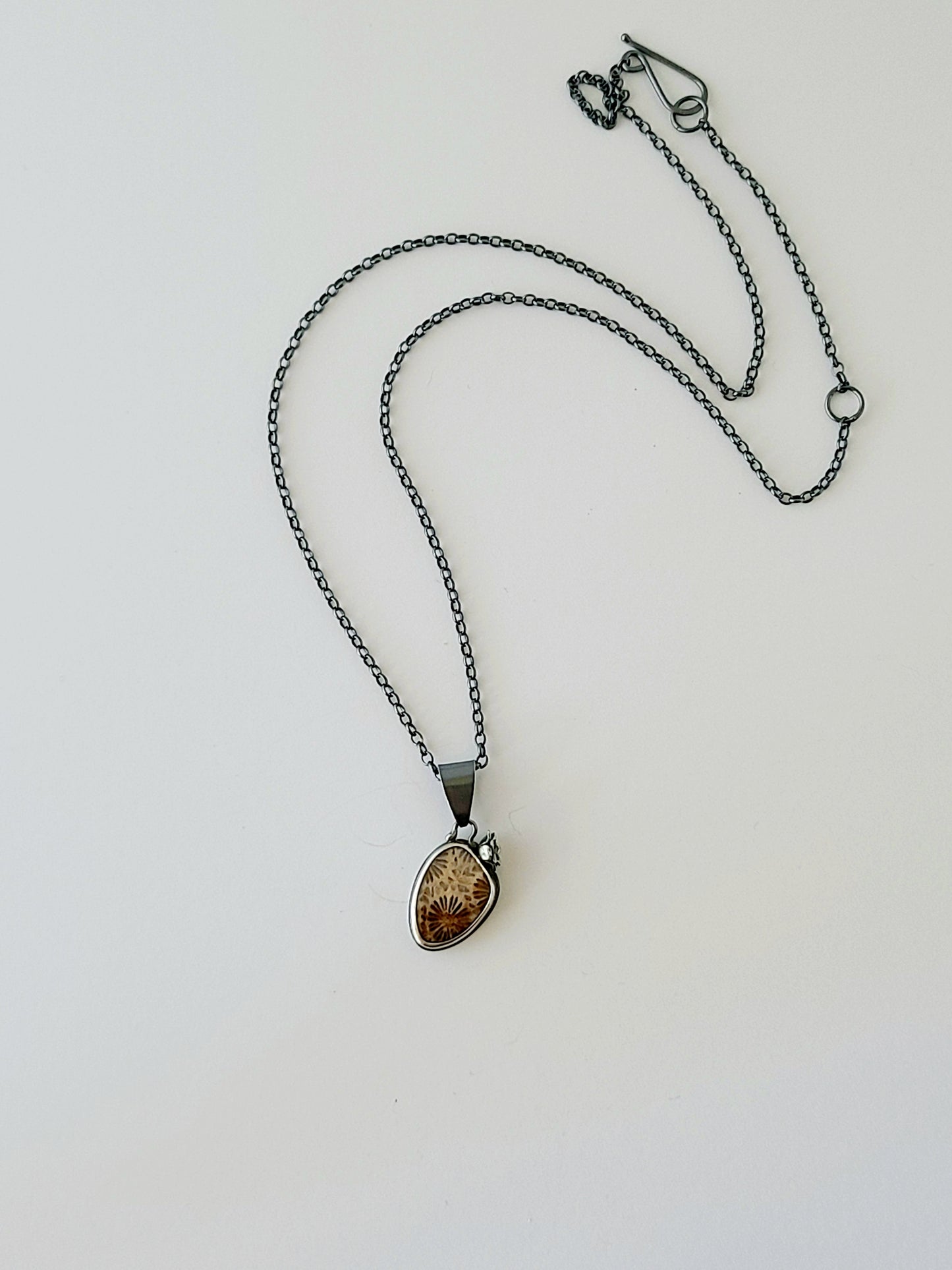 Fossil Flower Petite pendant