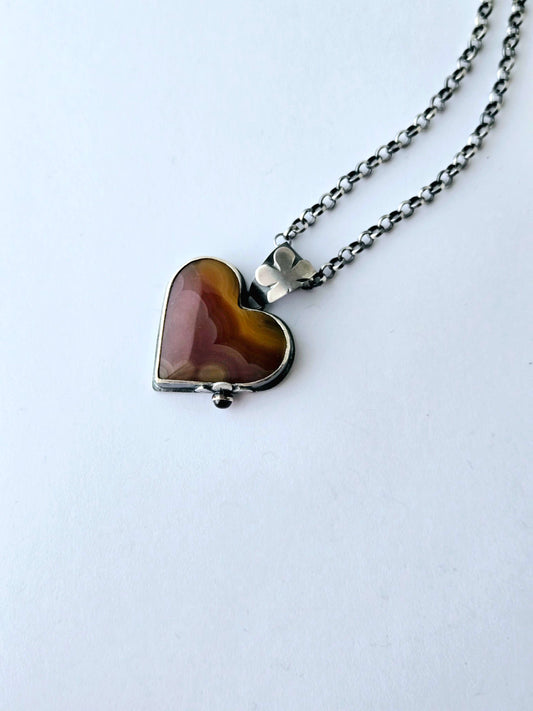 Agua Nueva Agate and Rhodolite Garnet Heart Pendant