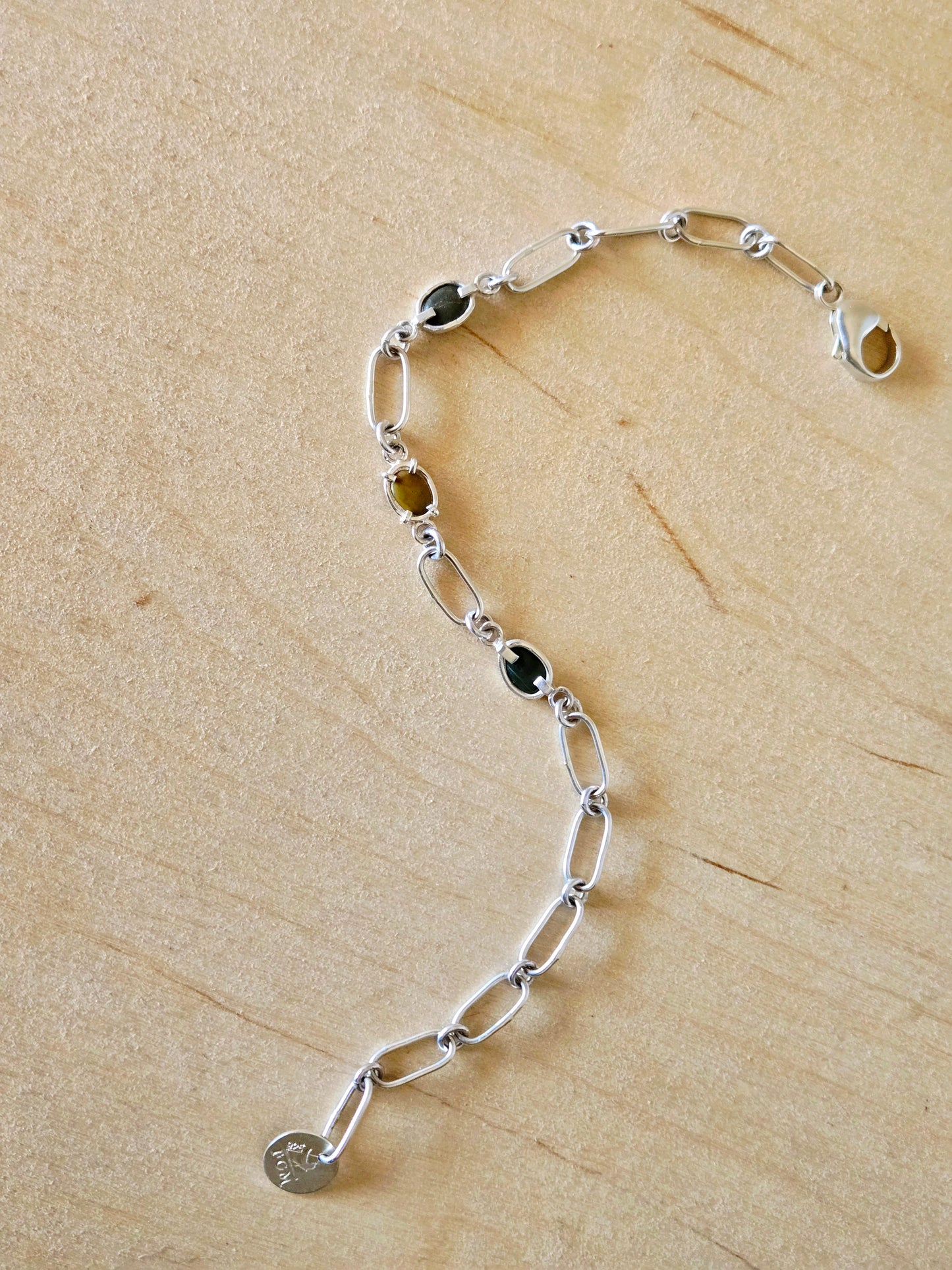 Petite 3 Beach Stone Linked Bracelet