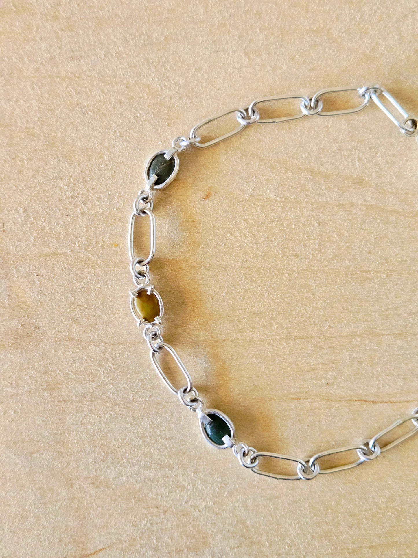 Petite 3 Beach Stone Linked Bracelet