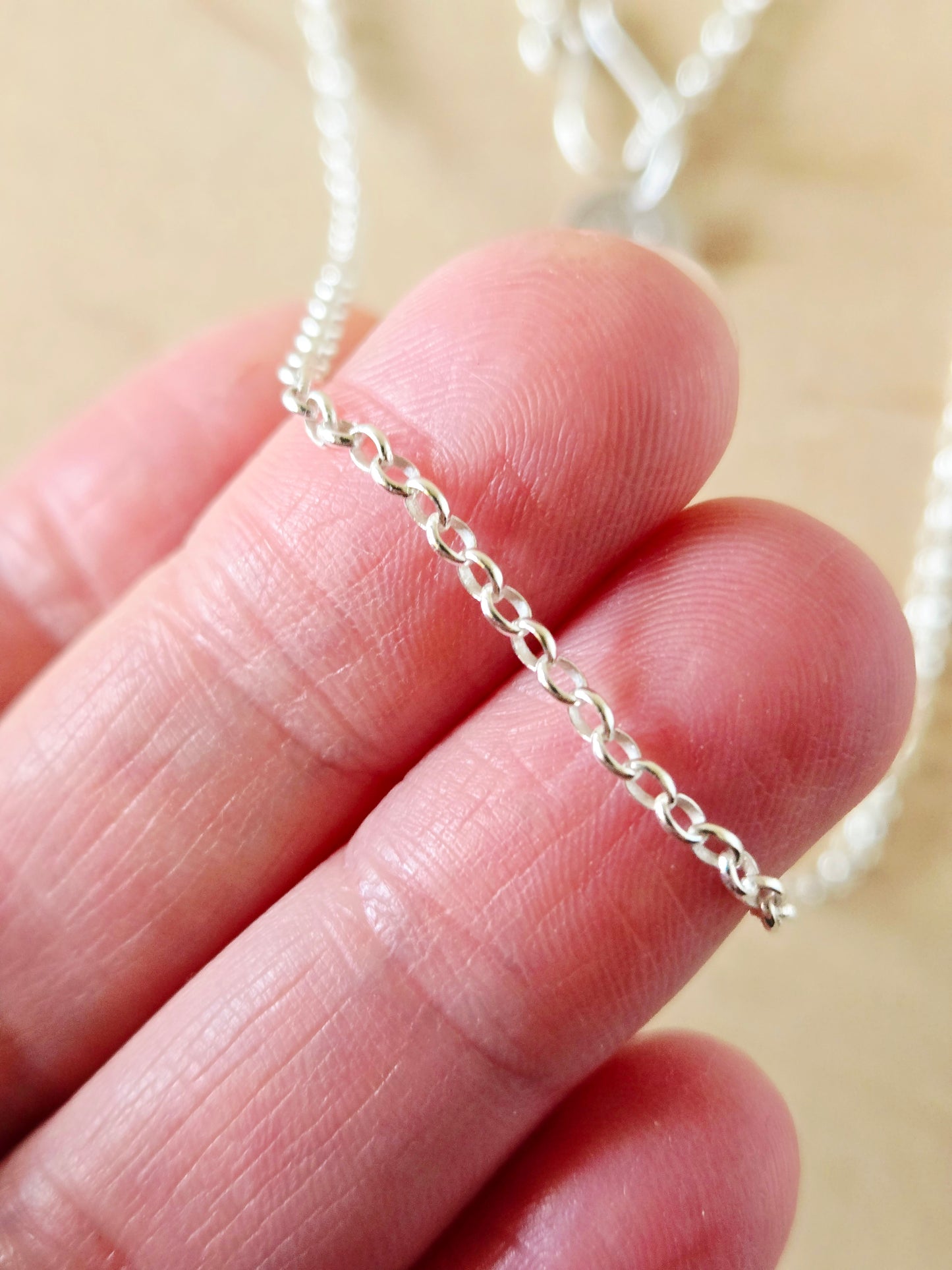 Sterling Silver Oval rolo chain: 18"-20"