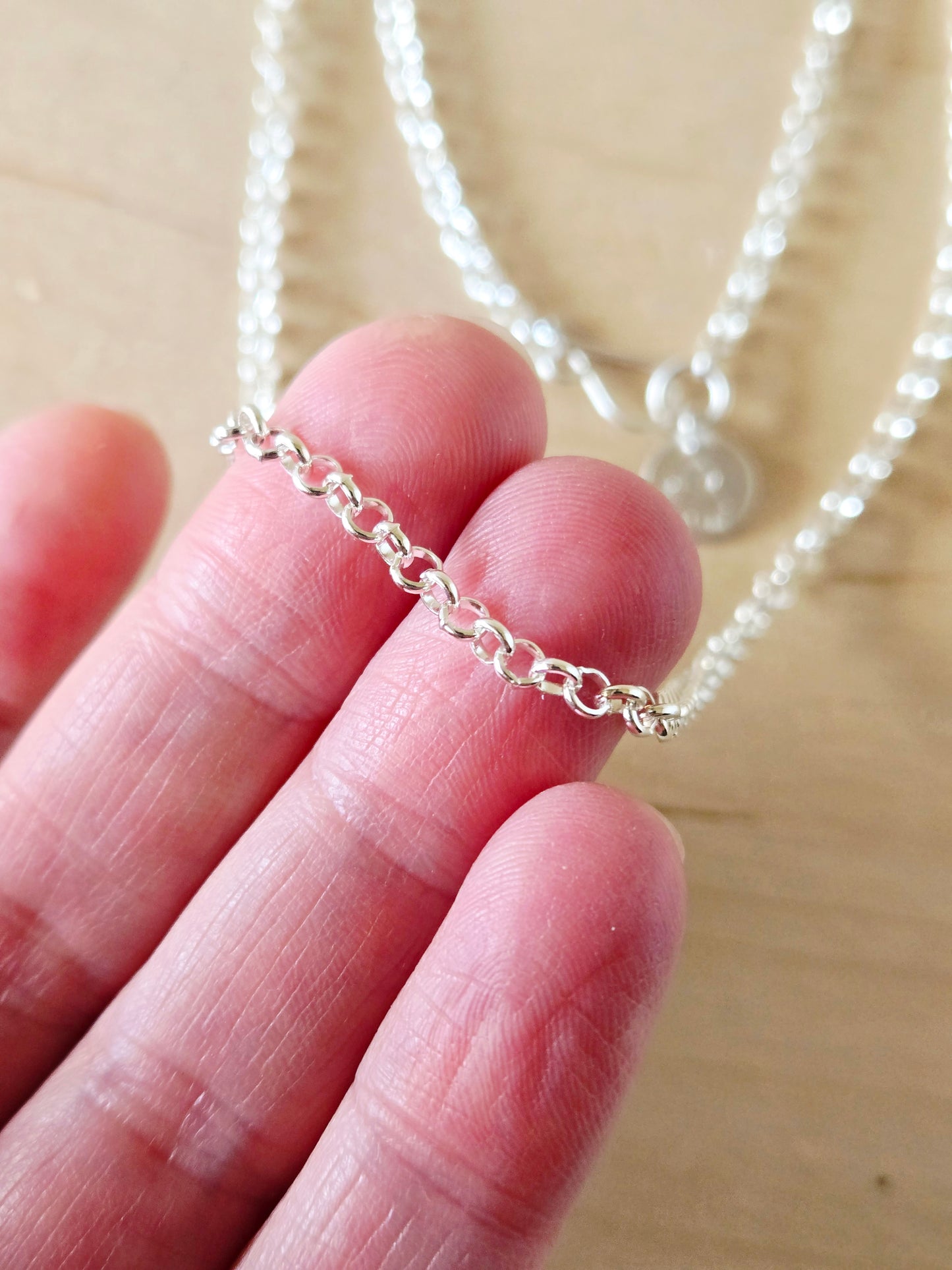 Sterling Silver Round rolo chain: 18"-20"