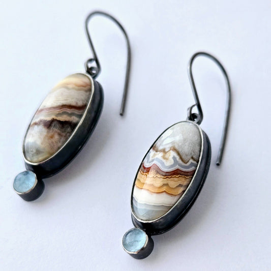 Winding Paths Earrings: Crazy Lace with Aquamarine