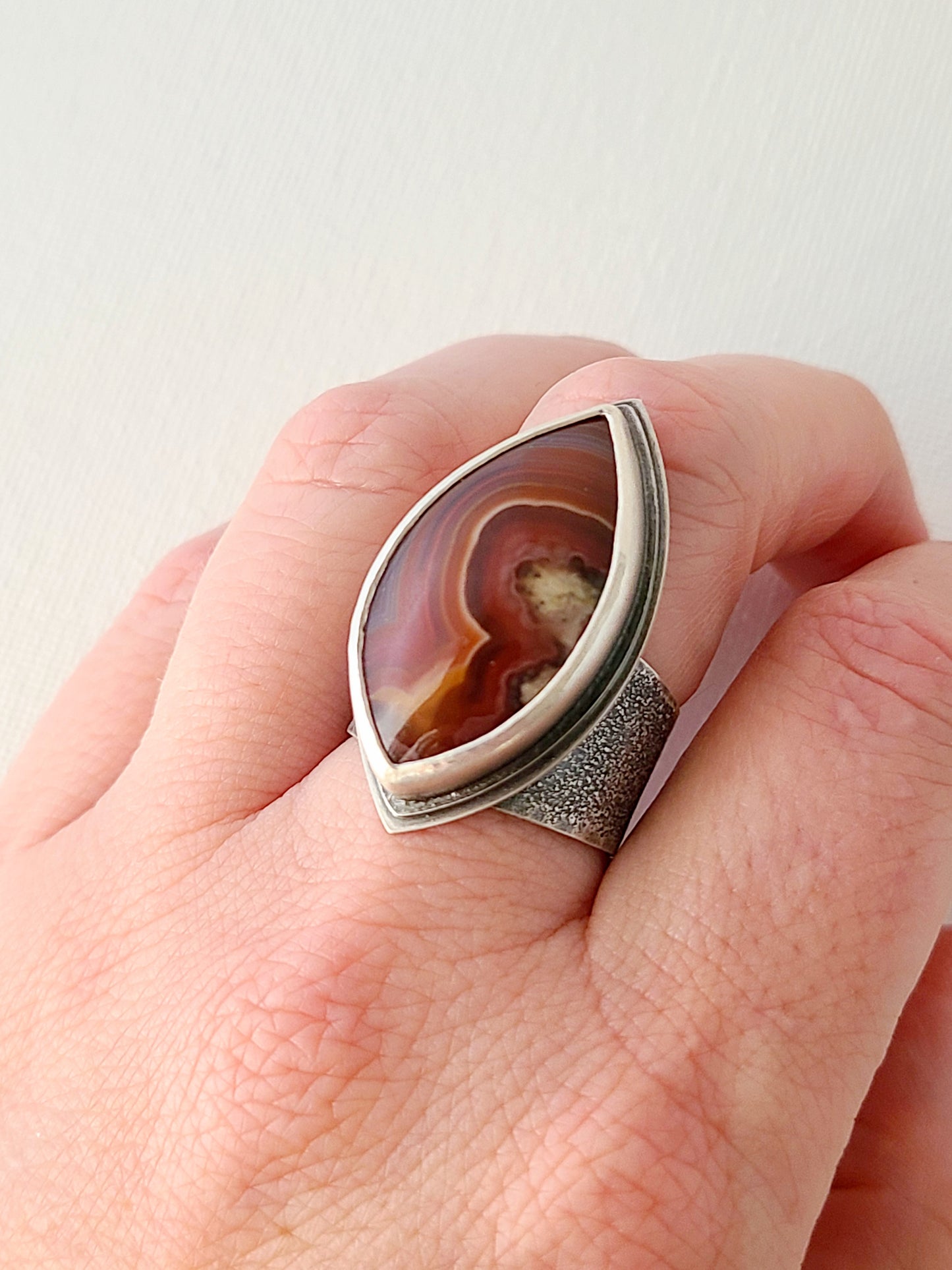 Canyon ring with Laguna Lace agate-size 9 US