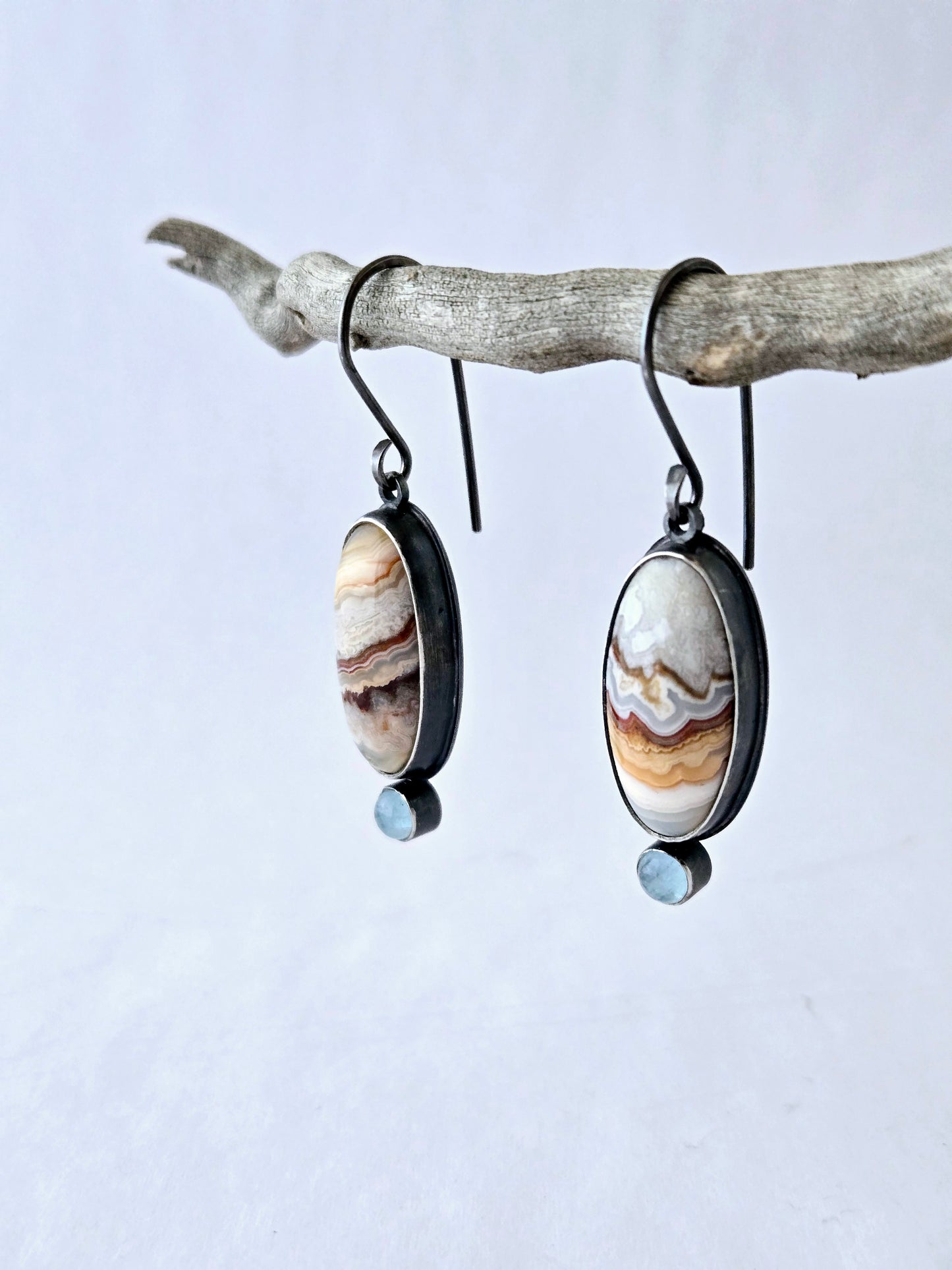 Winding Paths Earrings: Crazy Lace with Aquamarine